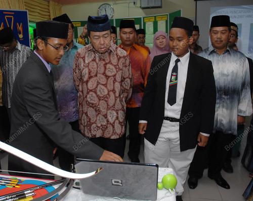 MUHYIDDIN MOHD YASSIN