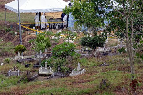 PENGGALIAN SEMULA KUBUR PALAPES SYAMSUL HARIS