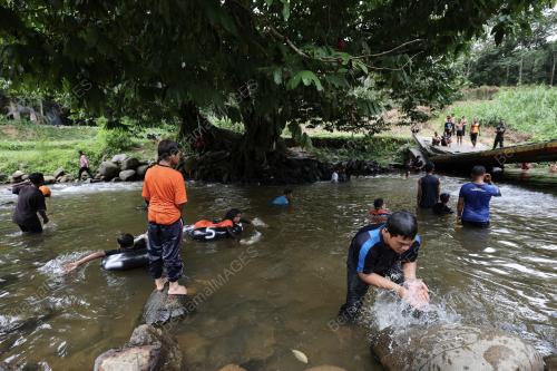 TINJAUAN AKTIVITI MANDI SUNGAI