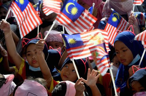 KIBAR JALUR GEMILANG