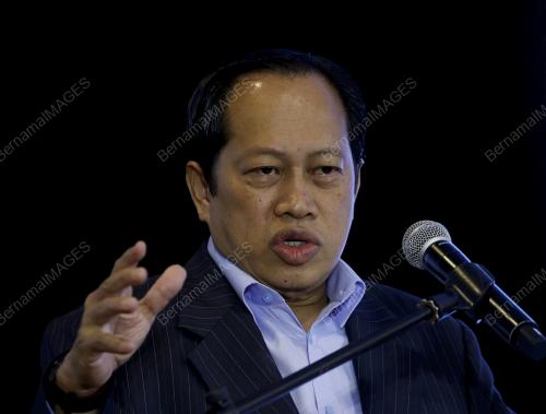DATUK SERI AHMAD MASLAN