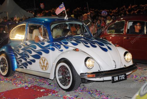 AMBANG KEMERDEKAAN KE-51