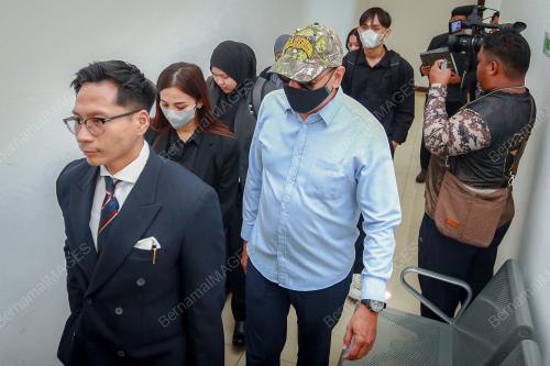 PEGAWAI TENTERA DITUDUH SPRM