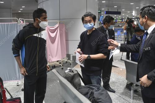 RAKYAT MALAYSIA SELAMAT TIBA DARI UKRAINE