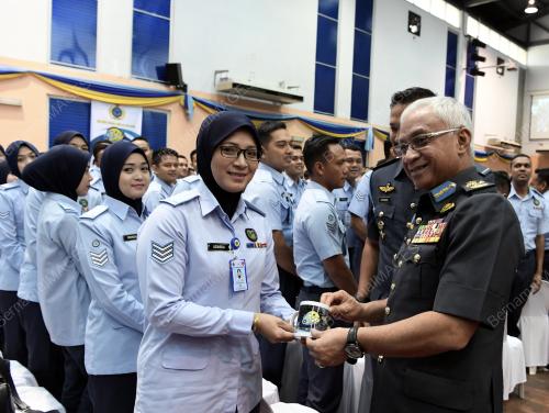 SG09_01062018_TUDM