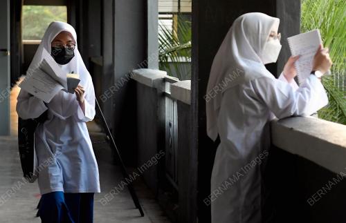 HARI PERTAMA SPM 2021