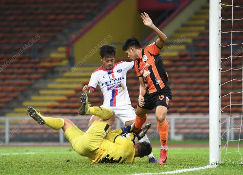 SG09_02062018_BOLA_BN201805239192