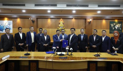 DATUK SERI AMIRUDIN SHARI
