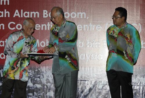 DATUK SERI MOHD NAJIB TUN RAZAK