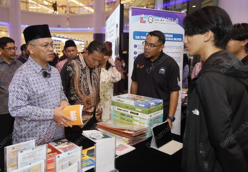 DATUK SETIA DR MOHD NA'IM MOKHTAR