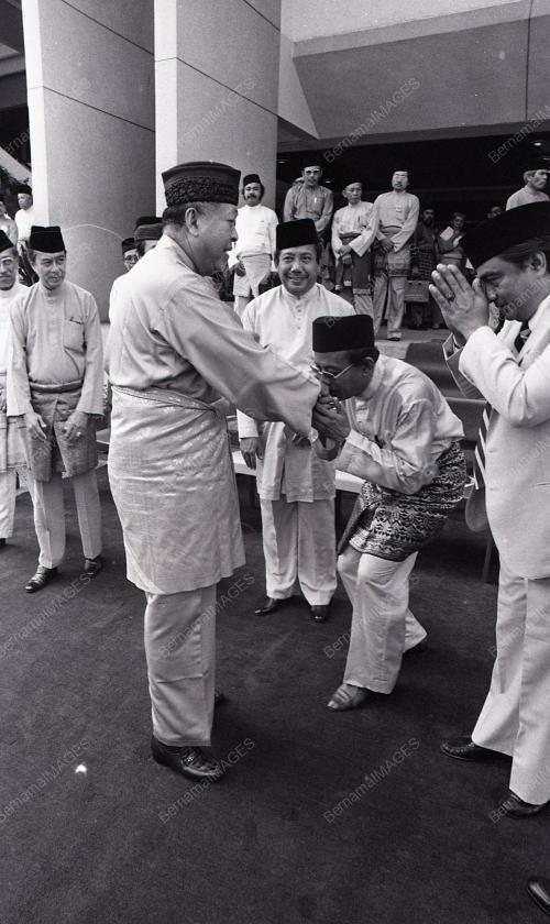 SULTAN SALAHUDDIN ABDUL AZIZ SHAH