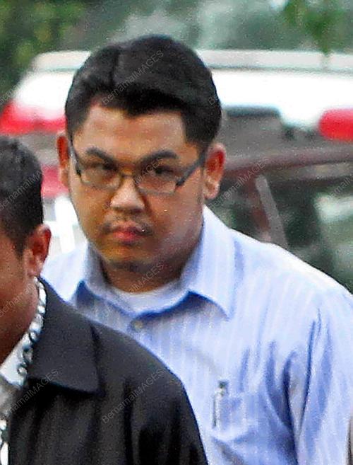 PEGAWAI JABATAN IMIGRESEN RASUAH