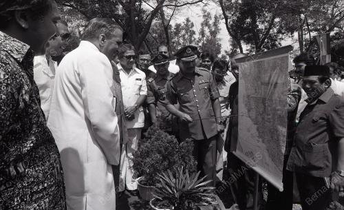PRESIDEN PAKISTAN MUHAMMAD ZIA-UL-HAQ