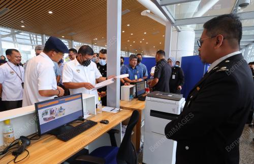 DATUK SERI SAIFUDDIN NASUTION ISMAIL