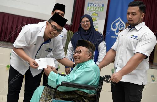PROGRAM SIMBOLIK AGIHAN PERDANA BANTUAN RAMADAN LZS