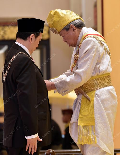 SULTAN SELANGOR SULTAN SHARAFUDDIN IDRIS SHAH