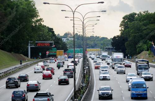 TINJAUAN LEBUHRAYA PERSEKUTUAN