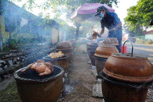JUADAH BERBUKA PUASA AYAM PANGGANG PASU