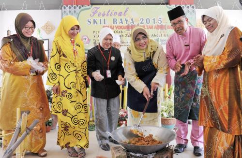 SG09_13082015_SKIL_RAYA