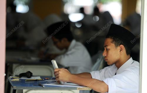 SG09_13102014_PEPERIKSAAN