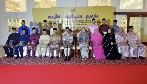 SG09_14062016_AGONG_UITM