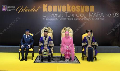 ISTIADAT KONVOKESYEN UiTM KE-93