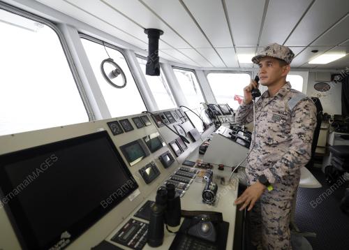LT KOMANDER (M) MOHD ASRI ZAHARI