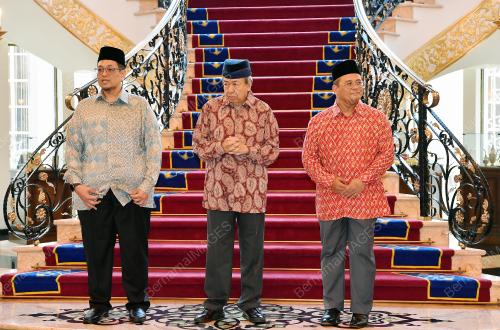 SULTAN SELANGOR SULTAN SHARAFUDDIN IDRIS SHAH
