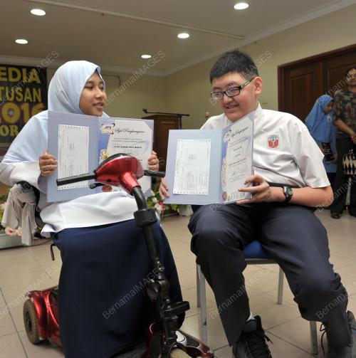 SG09_17112016_UPSR