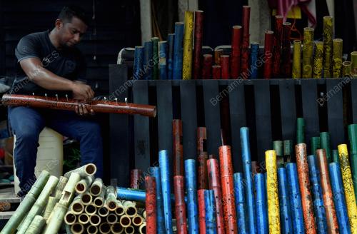 PEMBUATAN PELITA PANJUT