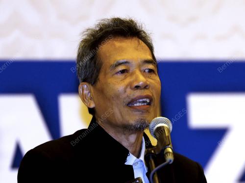 DATUK DR ABDUL RAHMAN ABDULLAH