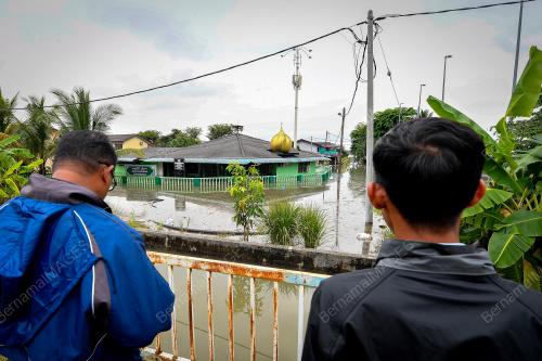 TINJAUAN BANJIR BUKIT KEMUNING SHAH ALAM