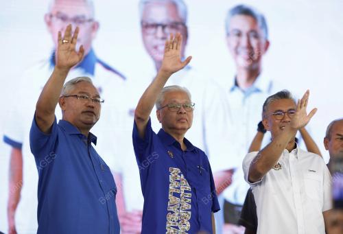 DATUK SERI ISMAIL SABRI YAAKOB