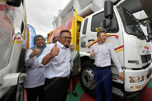 DATUK SERI AMIRUDIN SHARI