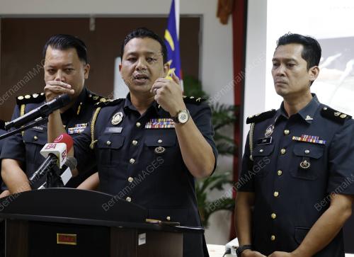 MOHD KHAIRI JAMALUDIN