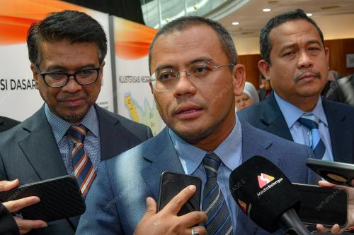 DATUK SERI AMIRUDIN SHARI