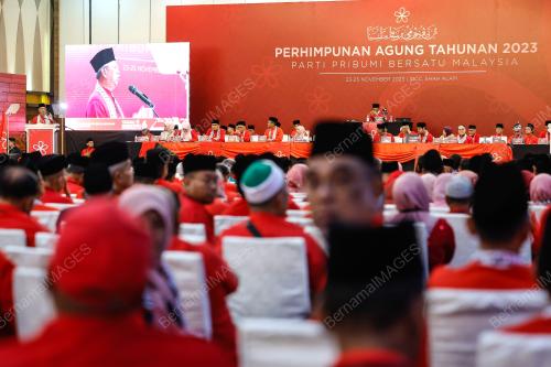 TAN SRI MUHYIDDIN YASSIN