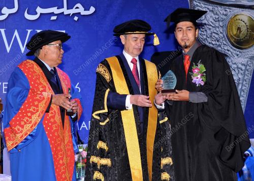 SG09_25112016_KOLEJ_WIT