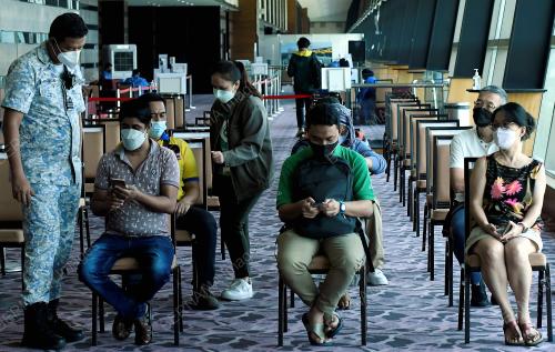 PEMBERIAN DOS PENGGALAK SECARA JUMPA TERUS