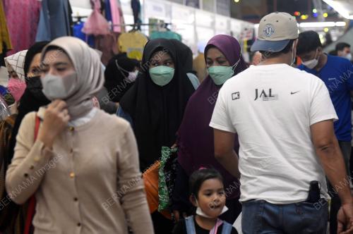 TINJAUAN TOPENG PELITUP MULUT DAN HIDUNG