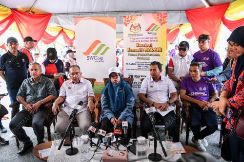 DATUK AIMAN ATHIRAH SABU