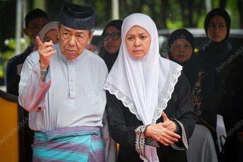 IBU TENGKU PERMAISURI SELANGOR MENINGGAL