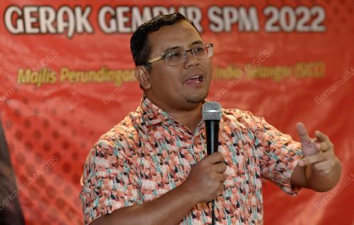 DATUK SERI AMIRUDIN SHARI