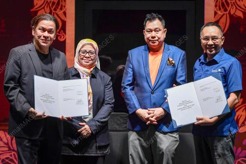 MOU LANDASAN LUMAYAN SDN BHD DENGAN KRU ENTERTAINMENT
