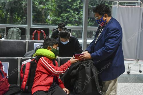 RAKYAT MALAYSIA SELAMAT TIBA DARI UKRAINE