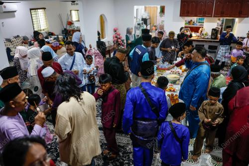 BARA'AN (ZIARAH RAYA) 75 TAHUN KG ASSAM JAWA