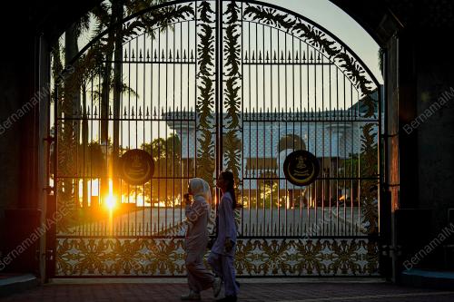 ISTIADAT PERARAKAN PERNIKAHAN DIRAJA RMS