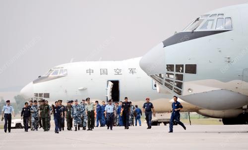 SG10_03052014_PESAWAT_TIBA