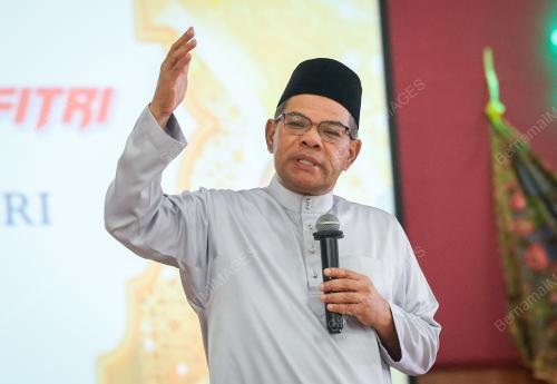 DATUK SERI SAIFUDDIN NASUTION