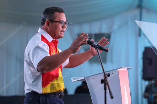 DATUK SERI AMIRUDIN SHARI